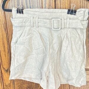 Abercrombie & Fitch High Waist Cream Shorts